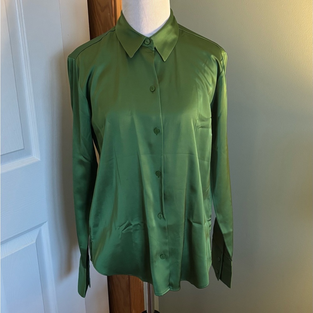 Abercrombie & Fitch Green Satin Button Down Shirt
